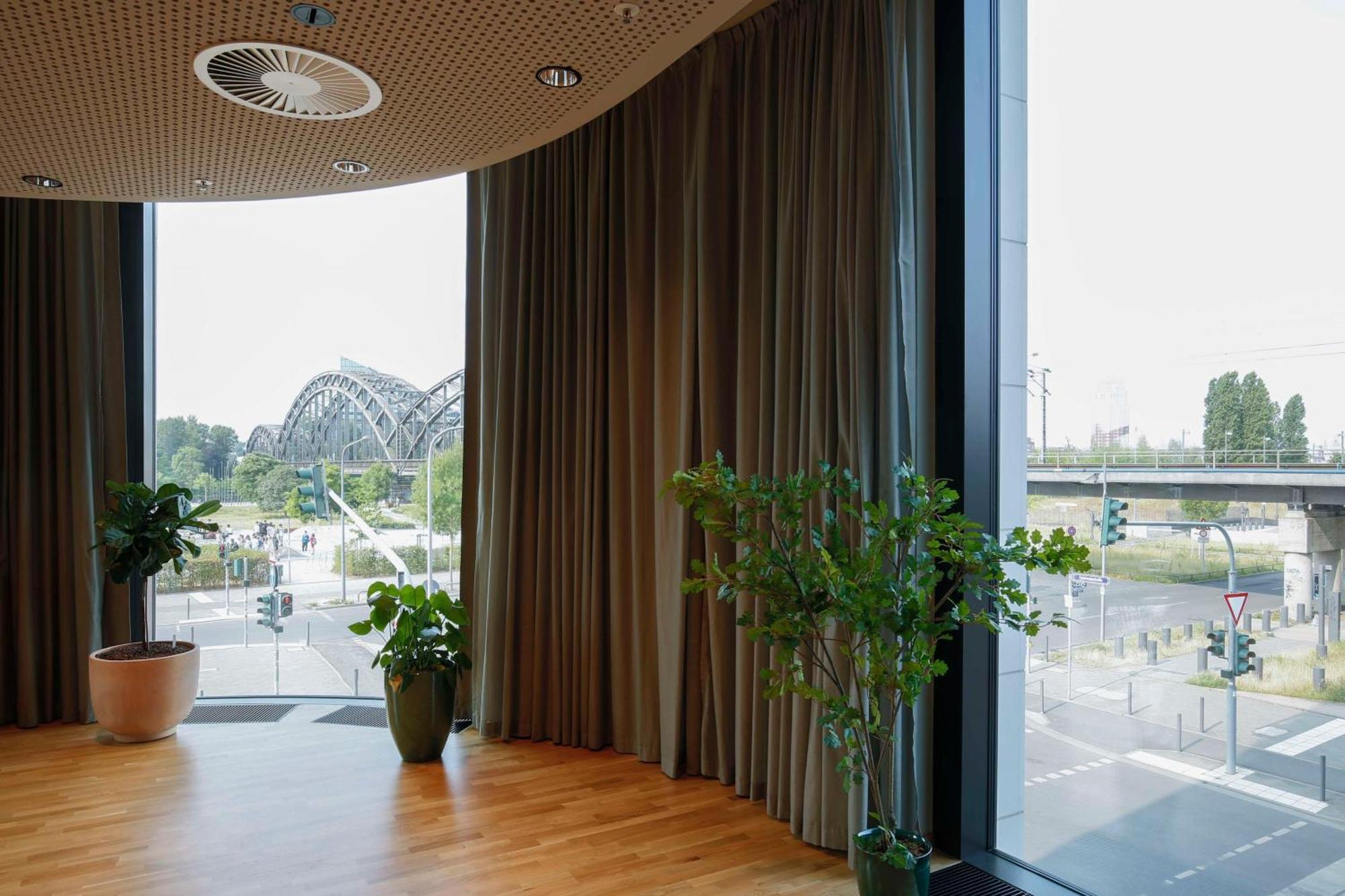Scandic Frankfurt Hafenpark 4*